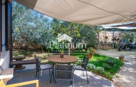 Istria, Fažana house near the beach with sea view