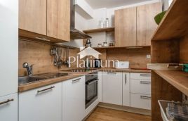 Istria, Fažana house near the beach with sea view
