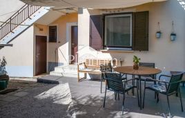 Istria, Fažana house near the beach with sea view