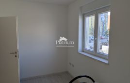 Pula, Mondvial apartment on the first floor with elevator