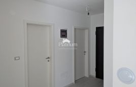 Pula, Mondvial apartment on the first floor with elevator