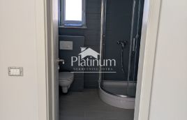 Pula, Mondvial apartment on the first floor with elevator