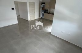Istra, Šišan,kvalitetni komforni stan s tri spavaće sobe na prvom katu