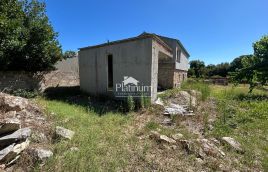 Istra, Šišan, hiša v fazi prenove