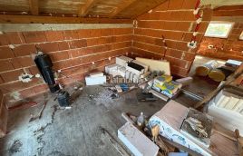 Istra, Šišan, hiša v fazi prenove