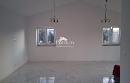 Istria, comune di Sanvincenti, bella casa a un piano con piscina