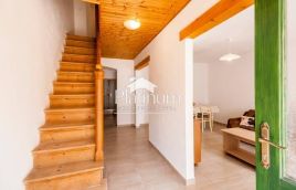 Istria, Marčana beautifully decorated house for sale