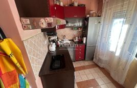 Pula, garsonjera 27 m2