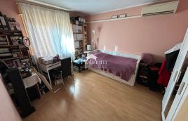 Pula, garsonjera 27 m2