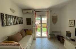 Istra, Peroj, apartman s vrtom