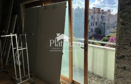 Istra,Pula atraktivan poslovni prostor u centru 