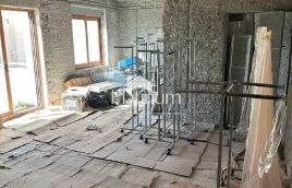 Istra,Pula atraktivan poslovni prostor u centru 