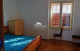Istra, Pula, dvosobni stan na trećem katu