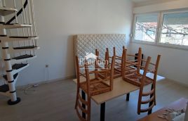 POREČ, OKOLICA, 41m2  2 KAT, 150M OD MORA