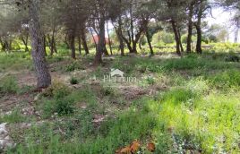 Istra,Medulin TOP građevinsko zemljište 563 m2 ,1300 m do mora