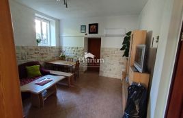Istra,Pula stan u prizemlju