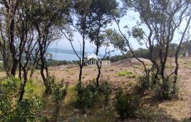 Istra,Peruški poljoprivredne parcele s pogledom na more
