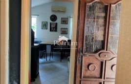 Istra,Pula i okolica kuća s dodatnim objektom