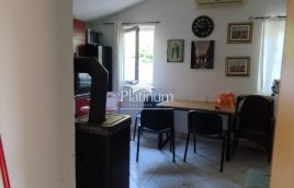 Istra,Pula i okolica kuća s dodatnim objektom