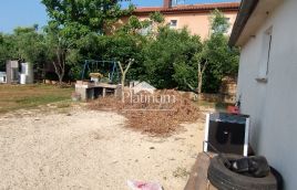 Istra,Pula i okolica kuća s dodatnim objektom