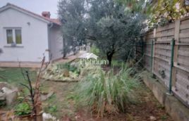 Istra,Pula i okolica kuća s dodatnim objektom