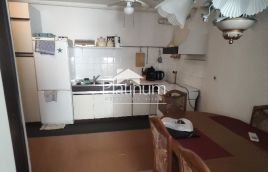 Istra,Pula stan na prvom katu širi centar