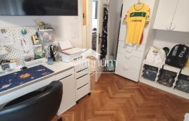 Istra, Pula trisobno stanovanje