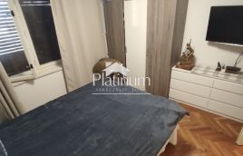 Istra, Pula trisobno stanovanje