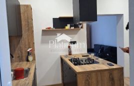 Istra,Pula stan na prvom katu s pogledom na more