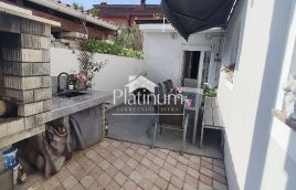 Istra,Šišan prekrasnan stan u prizemlju s terasom