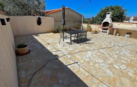 Istra,Vinkuran kuće u prodaji 700 m od mora