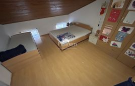 Istria, Pola, INTERO EDIFICIO CON 3 APPARTAMENTI IN CENTRO CITTÀ