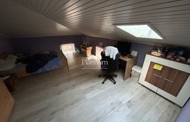 Istria, Pola, INTERO EDIFICIO CON 3 APPARTAMENTI IN CENTRO CITTÀ