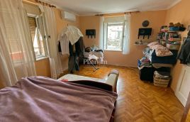 Istra,Vinkuran kuće u prodaji 700 m od mora