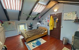 Istra,Vinkuran kuće u prodaji 700 m od mora