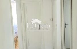 Istra, Banjole, dvosobni apartman s vlastitim bazenom