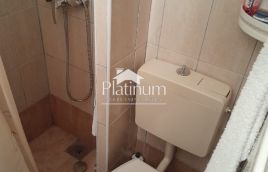 Stinica, etažirani apartman s parkirnim mjestom 