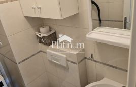 Istra, Banjole, dvosobni apartman s vlastitim bazenom
