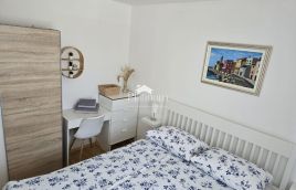 Istra, Banjole, dvosobni apartman s vlastitim bazenom