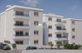 Istra, Pula, stan u prizemlju s vrtom