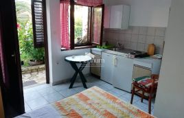TOP PRILIKA Istra,Premantura, 3 apartmana plus garaža plus okućnica