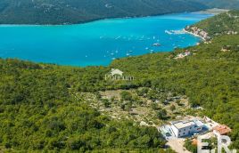 Istra, Trget, fantastično zemljišče s pogledom na morje za investitorje