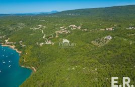 Istra, Trget, fantastično zemljišče s pogledom na morje za investitorje
