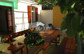PULA HOUSE center, 75m2 with garden 225m2, TOP