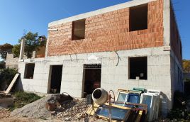 Villa under construction in a quiet location in central Istria - an opportunity!