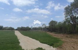 TOP agricultural plots for sale from 512 m2 to 688 m2 in Šišan