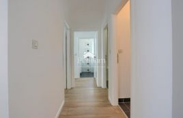 Istra, Pula beautiful three-room apartment with elevator