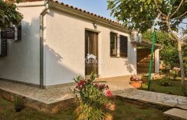 Istria, surroundings of Fažana, family house with office space